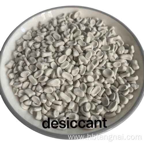 Small dosage disiccant masterbatch for PP PE